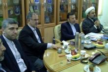 دکتر واعظی از مرکز تحقیقات کامپیوتری علوم اسلامی قم بازدید کرد 