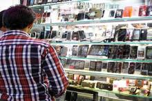 آغاز به کار نمایشگاه تلفن همراه و لوازم جانبی در تهران