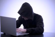 تبعات انتشار عکس‌ها و فیلم‌های خصوصی افراد
