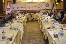 همه نسبت به ارائه خدمات مطلوب به مشتریان مسئول هستیم