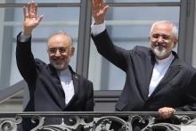 ظریف در بالکن هتل کوبورگ: مهمترین مسائل هنوز حل نشده است!