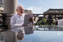 بمب‌های توئیتری ظریف