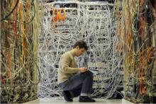 قطع ارتباطات مخابراتی کشور غیرقانونی است