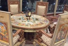 مبل ۲ میلیارد تومانی در برج میلاد (+تصویر)