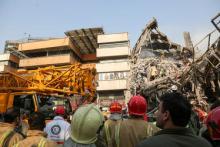 تعهد بیمه در قبال چه تعداد واحد پلاسکو و چه مقدار است؟