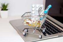 وزارت اقتصاد: سهم فروش اینترنتی دارو ۲.۵ برابر می‌شود