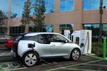 مخالفت وزارت دارایی ویتنام با اعطای یارانه هزار دلاری به خریداران خودروهای برقی