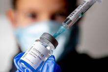 اطلاع‌رسانی واکسن کرونا از طریق ارسال پیامک برای سرپرست خانوار