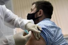 تعیین اولین گروه دریافت‌کننده‌ی واکسن کرونا در ایران