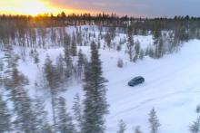 تولید خودروی خودران ویژه جاده‌های یخ زده