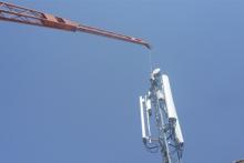 احداث دکل‌های غیرمجاز اپراتورهای همراه متوقف می‌شوند