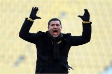 علی دایی مهاجرت می کند؟