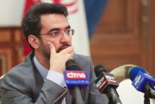 متاسفانه نه مشکل واردات گوشی حل شده و نه گوشی های موجود در گمرک ترخیص شده است/ علی رغم پایین آمدن قیمت ارز، هنوز قیمت گوشی متناسب نشده است/ در مکاتبه‌ای از ریاست محترم جمهور درخواست صدور دستور ویژه ای برای حل موضوع کردم