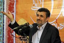 ادامه جنجال بر سر سخنان ساختارشکنانه احمدی نژاد