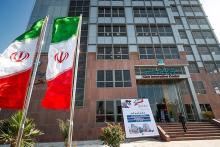 هدایت شرکت‌های دانش‌بنیان به سمت «مناطق آزاد تجاری» برای راه‌اندازی خطوط تولیدی و تجاری/ نقش‌آفرینی تهران به عنوان مرکز شتاب‌دهی صادرات و میزبانی شرکت‌های خارجی در مثلث «تهران- چابهار- کیش»/ ظرفیت سازی برای استقرار شرکت‌های دانش‌بنیان در برج فناوری کیش