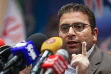 تخلف یک فروشگاه‌ اینترنتی در اختفای ۵۴ هزار ماسک، خارج از نوبت بررسی می‌شود/ هر ماسک را ۲۵ هزار تومان، آنهم به خرده فروش‌ها می‌فروختند/ با اعلام وزارت بهداشت، این شرکت اجازه‌ی عرضه‌ی ماسک را نداشته است/ تحت تاثیر شانتاژ‌های مدیران این شرکت قرار نمی‌گیریم