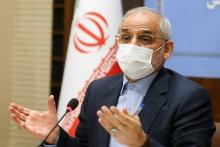 خطر ترک تحصیل در کمین سه میلیون دانش‌آموز محروم از گوشی هوشمند یا تبلت/ لزوم استفاده از ظرفیت خیران برای توسعه‌ی آموزش مجازی در کشور 