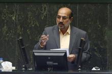 سیاهکلی، نماینده مجلس: قیمت پژو به یک میلیارد تومان رسید؛ استیضاح وزیر را به جریان بیندازید