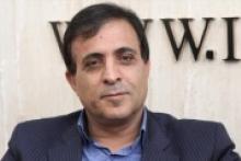 برخی روستائیان هنوز تلفن ثابت نداشته و تحت آنتن دهی موبایل هم نیستند