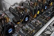 مجوز بانک مرکزی به صرافی‌های مجاز برای پرداخت‌های ارزی از محل رمزارزهای استخراج داخلی