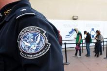 پولیتیکو: آمریکا ورود اتباع ایرانی را ممنوع کرده است 