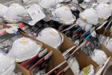 ممنوعیت تبلیغ ماسک تنفسی در فیس‌بوک