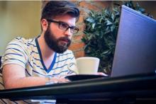 تحصیل رایگان در دانشگاه آنلاین برای پناه‌جویان