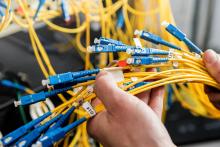 اجرایی شدن فاز دوم توسعه فیبرنوری روستایی آذربایجان غربی به طول بیش از 500 کیلومتر