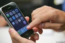 آیفون ۱۰ ساله شد