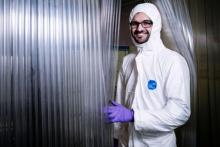 تنها هفته ای یک بار موبایلتان را شارژ کنید!