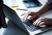 دست‌نویسی بیشتر از تایپ‌ کردن مغز را فعال می‌کند