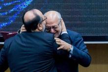 شریعتمداری: نعمت زاده به صورت غیرقانونی و دستی سایت ثبت سفارش را بست/ کسی سایت را هک نکرد/ شرکت‌های بزرگ وارد کننده اپراتورها را خریدند و تغییراتی در سفارش‌ها دادند