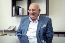 پرافتخارترین سرمربی ایران بستری شد