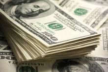 ادامه نابسامانی در بازار ارز و سکوت ممتد بانک مرکزی / دلار تا کجا بالا خواهد رفت؟ / چرا هیچ پاسخ روشنی به این بلاتکلیفی داده نمی‌شود؟