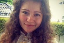 دختری که جوانترین میلیاردر جهان است (+عکس)