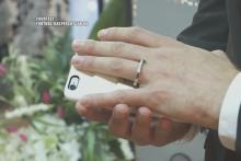 مرد آمریکایی با آیفون خود ازدواج کرد! +(تصاویر)