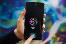 موبایلی با حسگر اثر انگشت یکپارچه