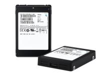 ذخیره ۵۷۰۰ فیلم روی قدرتمندترین حافظه اس اس دی جهان