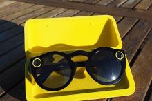 تجهیز عینک‌های آفتابی به دوربین دوگانه