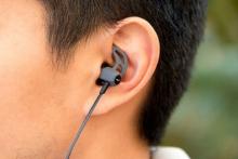 تأثیر استفاده نادرست از هندزفری و هدفون بر سیستم شنوایی