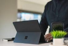 سرفیس تاشوی مایکروسافت در راه است