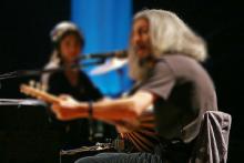 محسن نامجو با انتشار پیام ویدئویی اتهام‌ آزار جنسی را پذیرفت