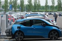 امکان یافتن ایستگاه‌های شارژ خودروی برقی با نقشه گوگل