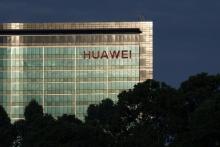 گوگل برای نصب اپلیکیشن روی دستگاه‌های هواوی هشدار داد