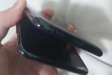 تصویری از موبایل تاشوی جدید سامسونگ فاش شد