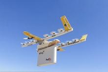 ارسال دستمال توالت و بیسکویت با پهپاد برای مردم در قرنطینه!