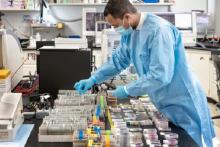 ادعای آمریکا در مورد تلاش برای سرقت نتایج تحقیقات ویروس کرونا