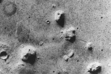 ظاهر شدن چهره های عجیب در مریخ