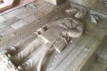 یک شرط برای سنگ قبر ناصرالدین‌ شاه!