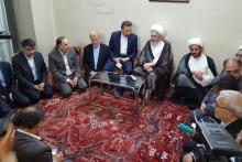 آیت الله سبحانی: در عصر ارتباطات نباید ارتباطات جهانی را از بین برد